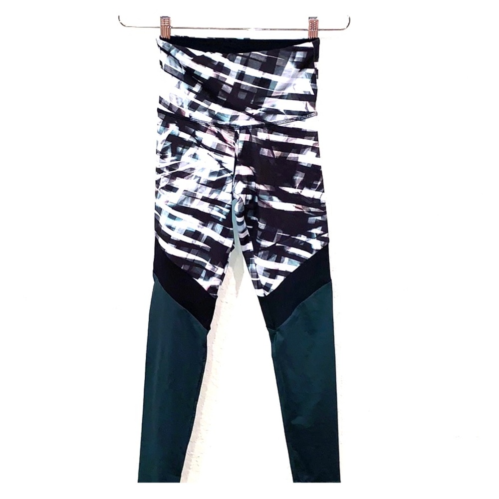 Never worn workout pants